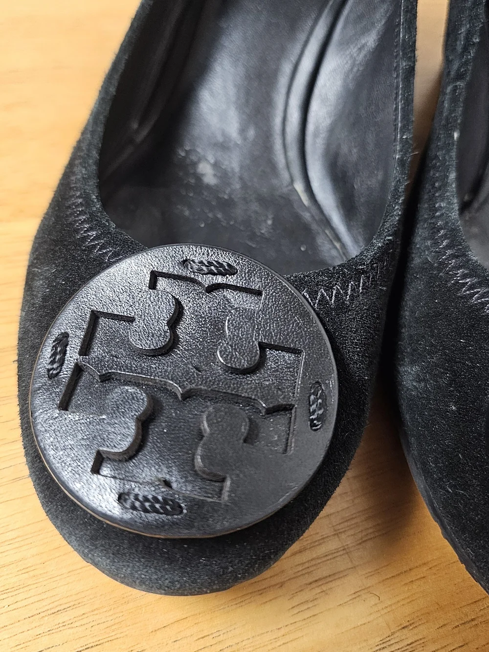 Tory Burch Black Suede Logo Ballet Flats Leather Womens Size 9 Office Siren Work
